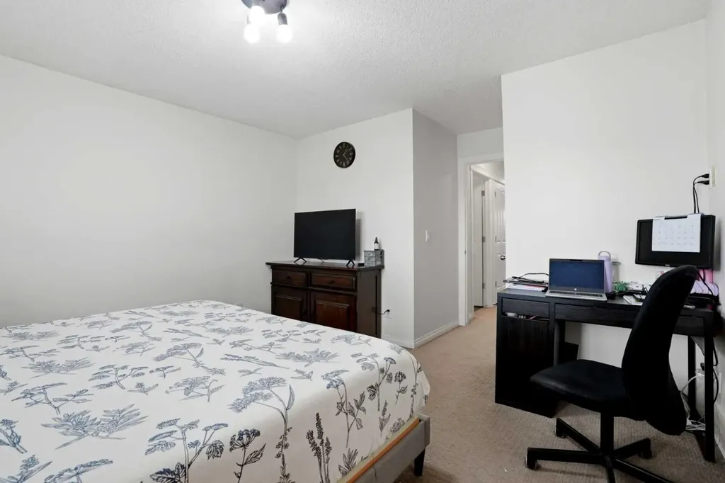 31 Skyview Ranch Lane NE Calgary AB T3N 0L9