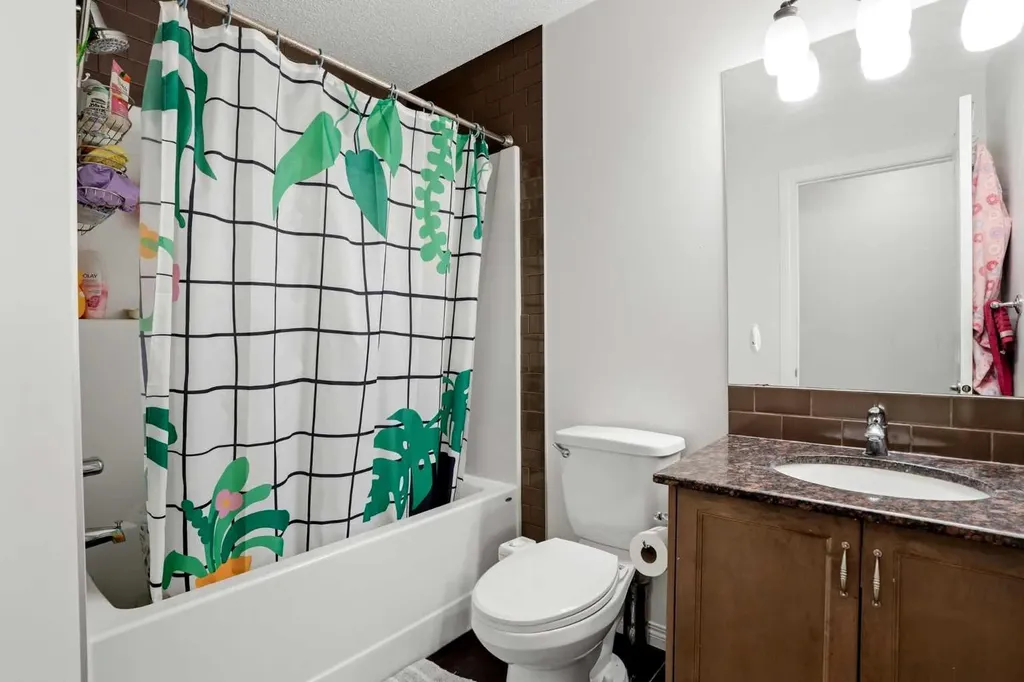 31 Skyview Ranch Lane NE Calgary AB T3N 0L9