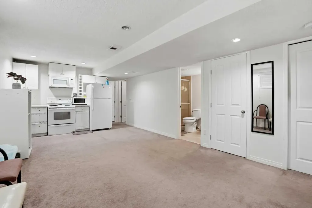 31 Skyview Ranch Lane NE Calgary AB T3N 0L9