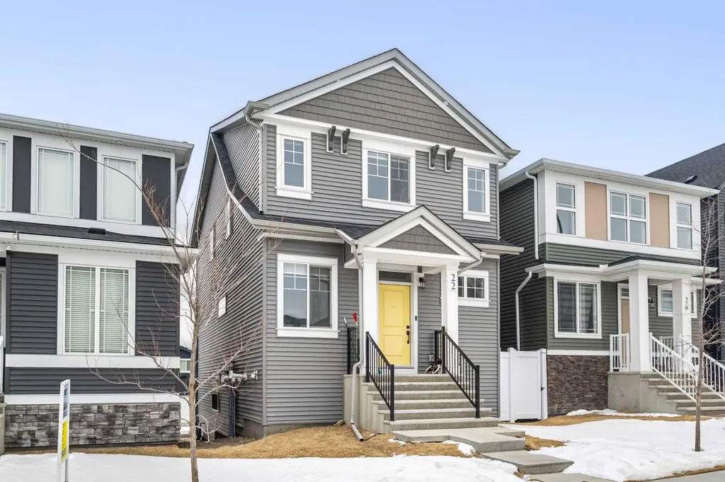 22 Edith Manor NW Calgary AB T3R 1Y7