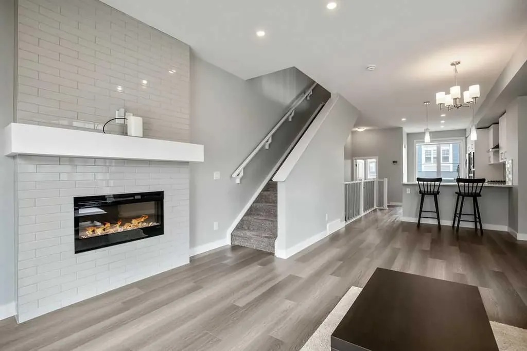 902 Sage Hill Grove NW Calgary AB T3R 2A2