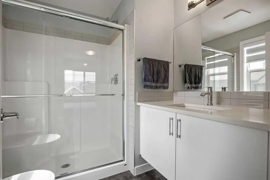 902 Sage Hill Grove NW Calgary AB T3R 2A2
