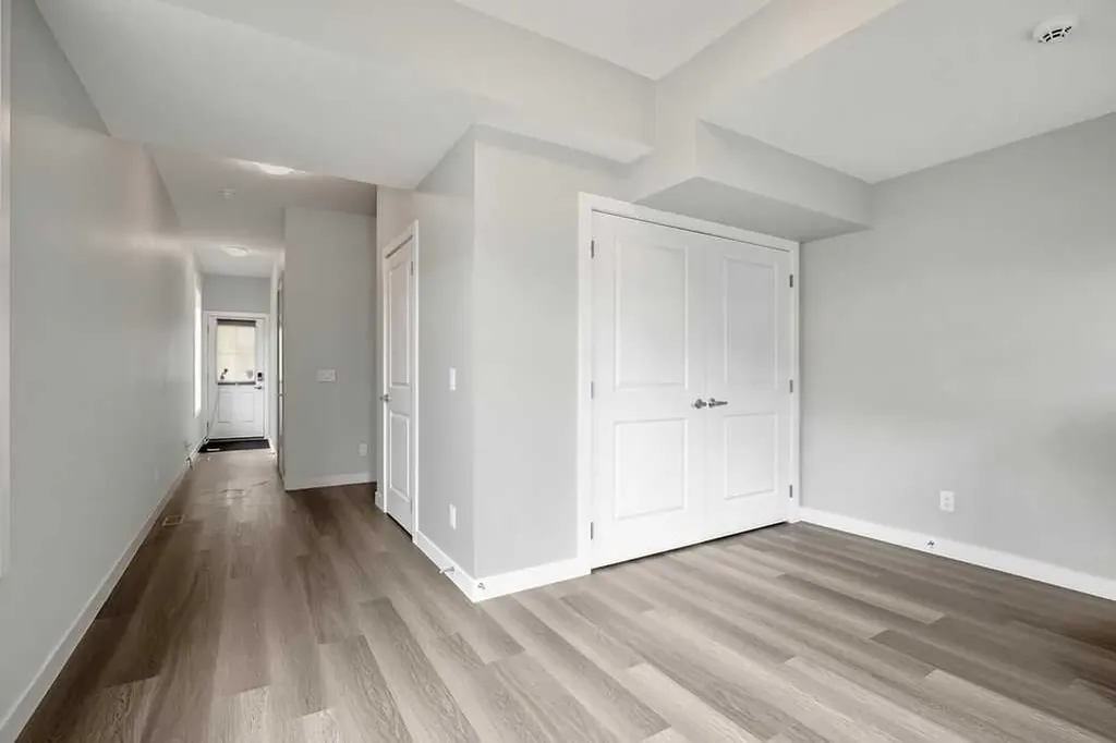 902 Sage Hill Grove NW Calgary AB T3R 2A2