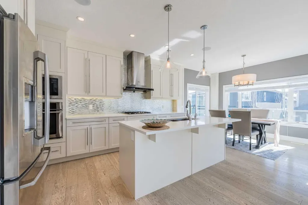 174 Aspen Vista Way SW Calgary AB T3H 0Y8