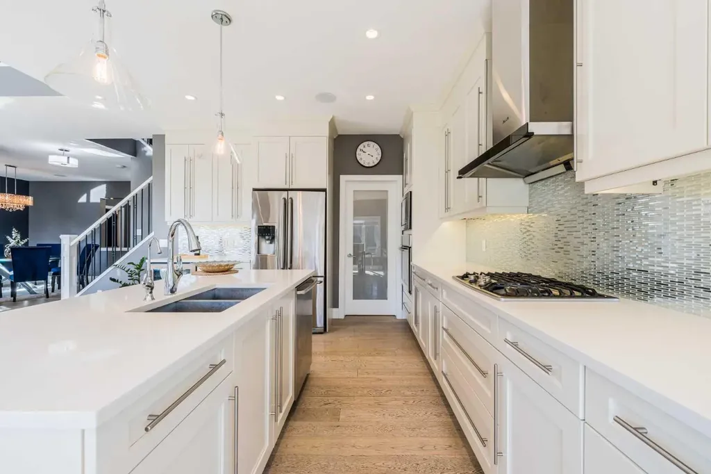 174 Aspen Vista Way SW Calgary AB T3H 0Y8