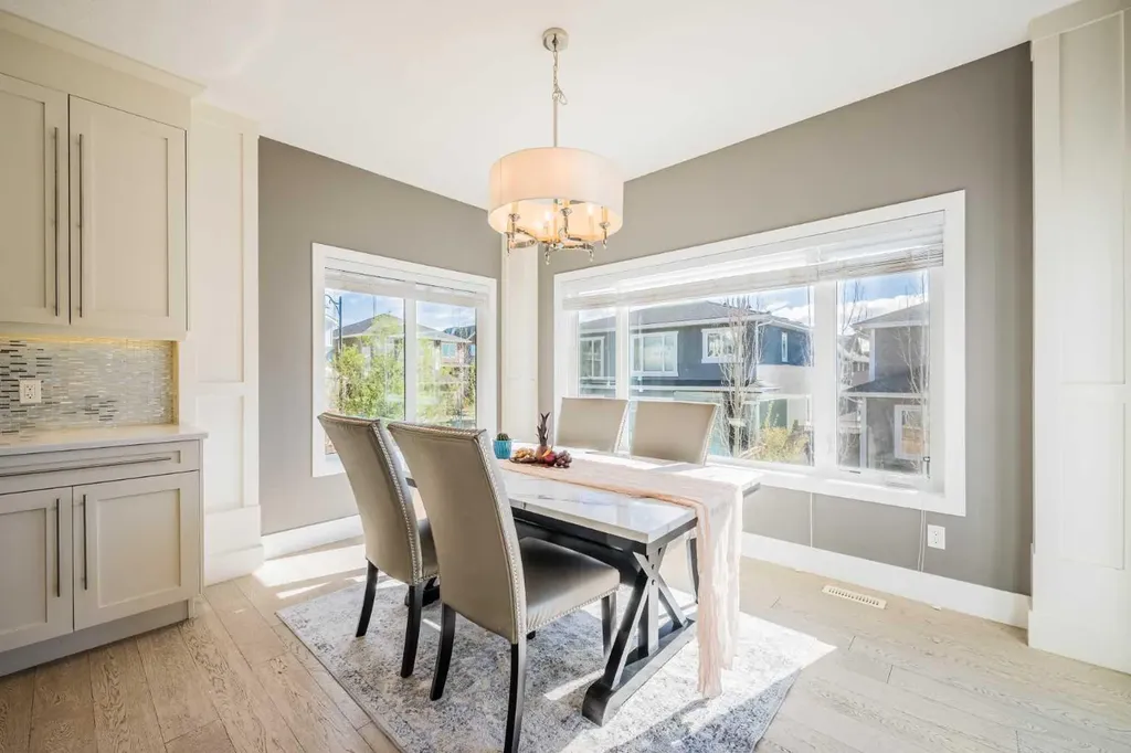 174 Aspen Vista Way SW Calgary AB T3H 0Y8