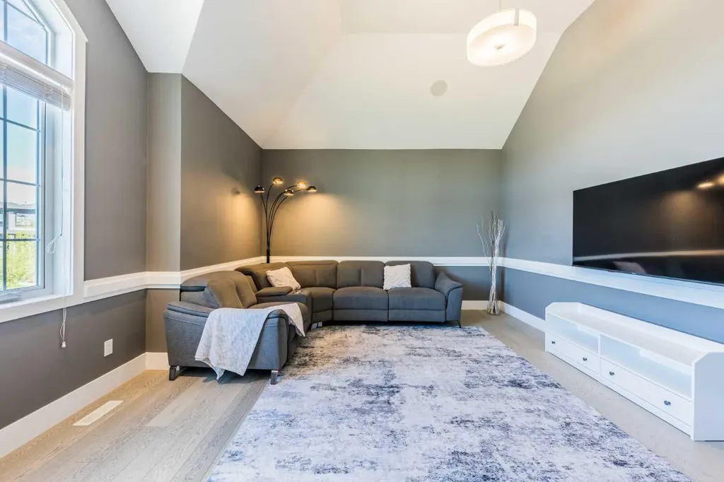 174 Aspen Vista Way SW Calgary AB T3H 0Y8