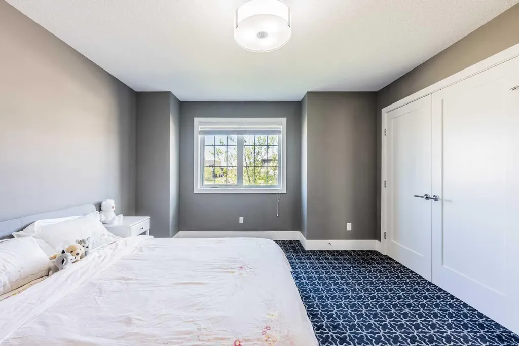 174 Aspen Vista Way SW Calgary AB T3H 0Y8