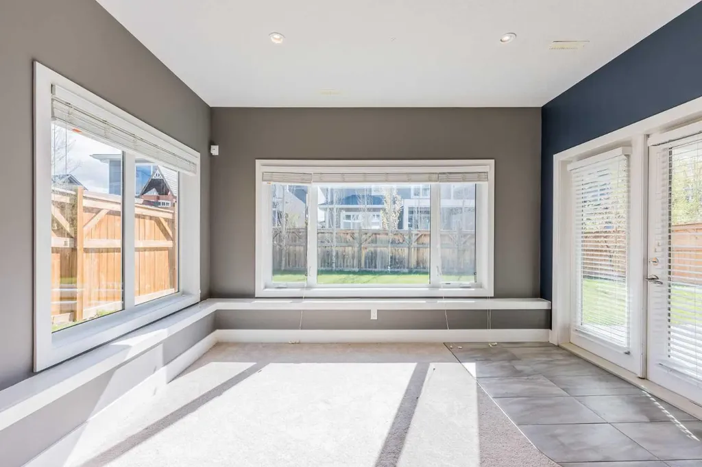 174 Aspen Vista Way SW Calgary AB T3H 0Y8