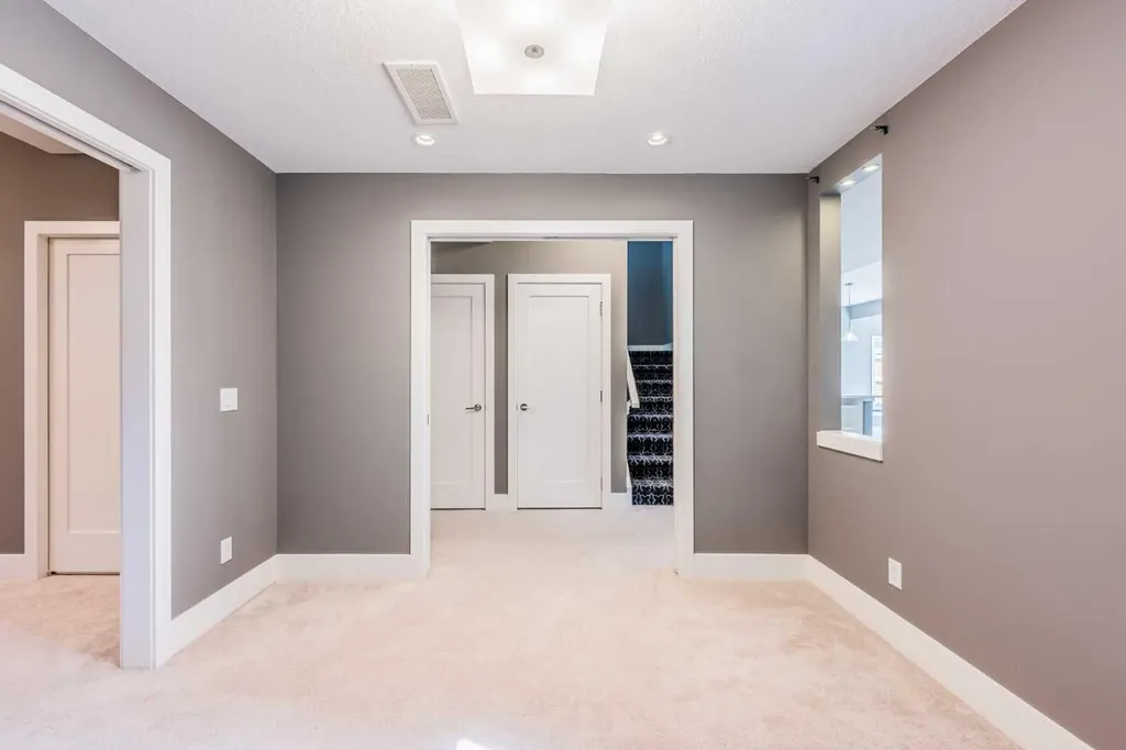 174 Aspen Vista Way SW Calgary AB T3H 0Y8