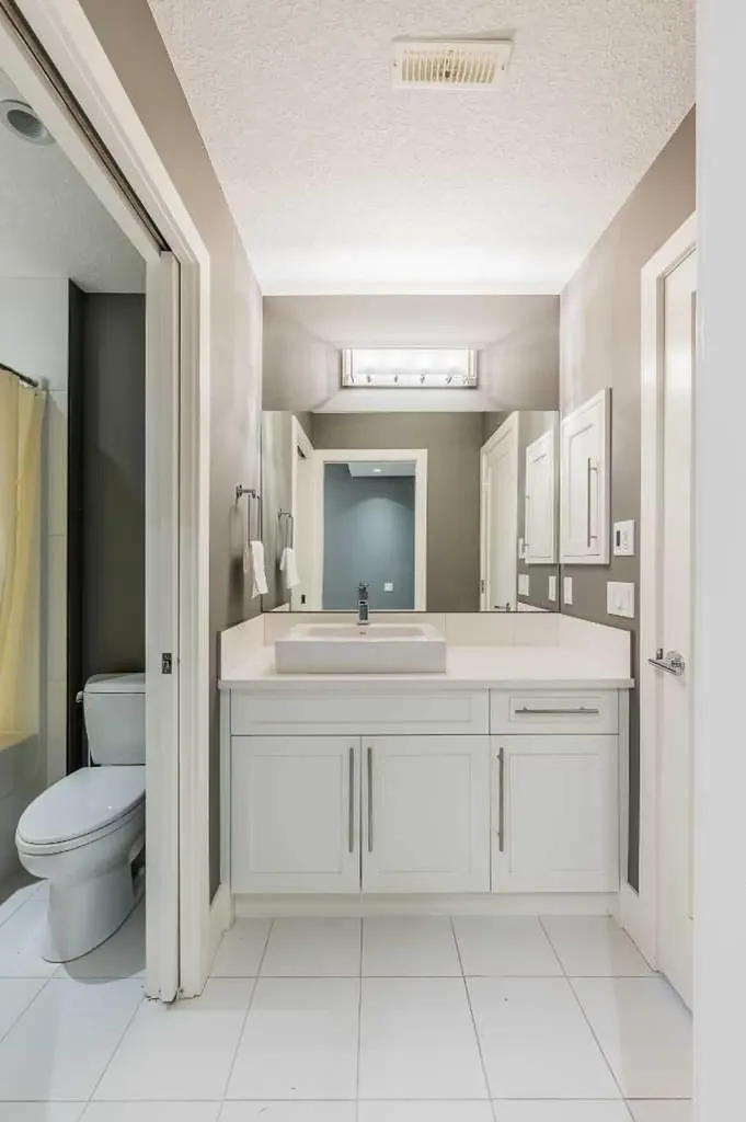 174 Aspen Vista Way SW Calgary AB T3H 0Y8