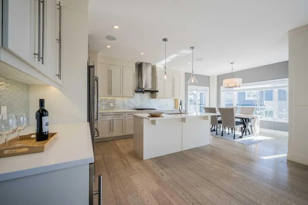 174 Aspen Vista Way SW Calgary AB T3H 0Y8