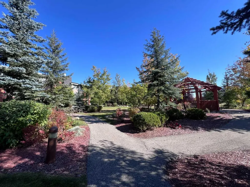 2727 28 Avenue SE Calgary AB T2B 0L4
