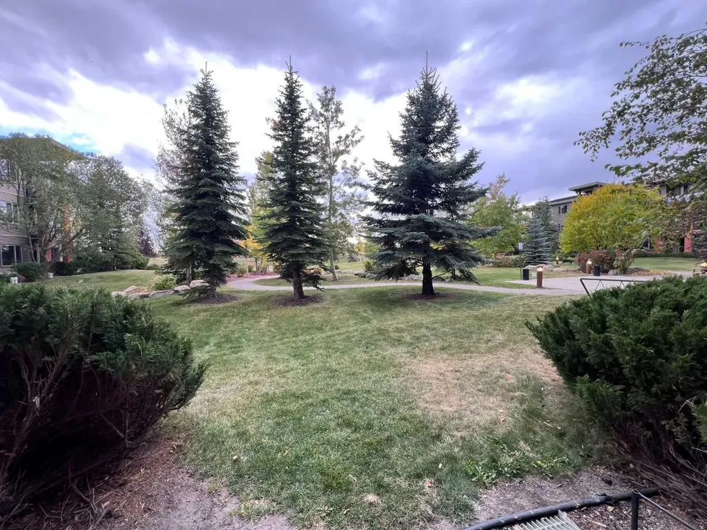 2727 28 Avenue SE Calgary AB T2B 0L4