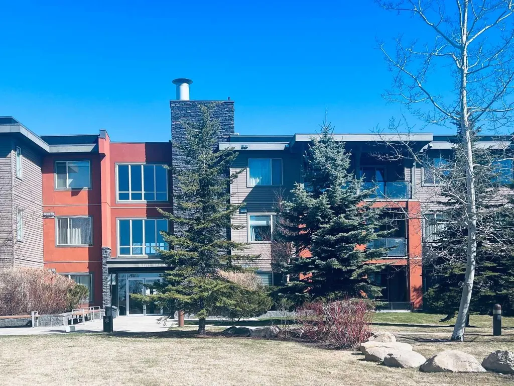 2727 28 Avenue SE Calgary AB T2B 0L4