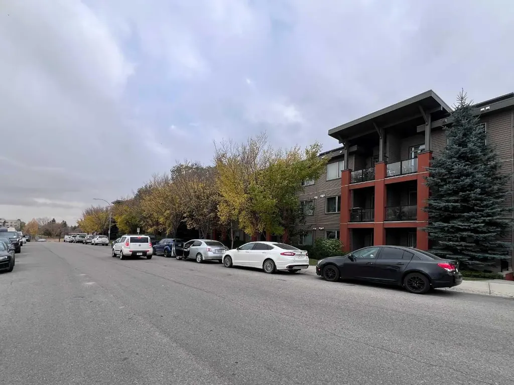 2727 28 Avenue SE Calgary AB T2B 0L4