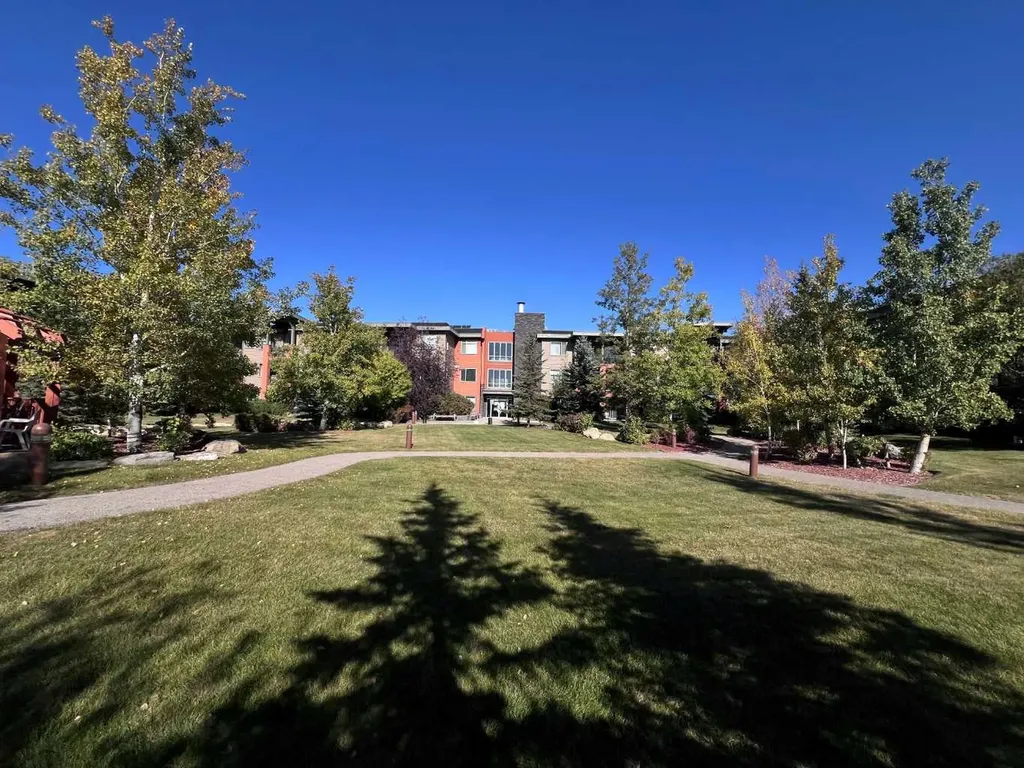 2727 28 Avenue SE Calgary AB T2B 0L4