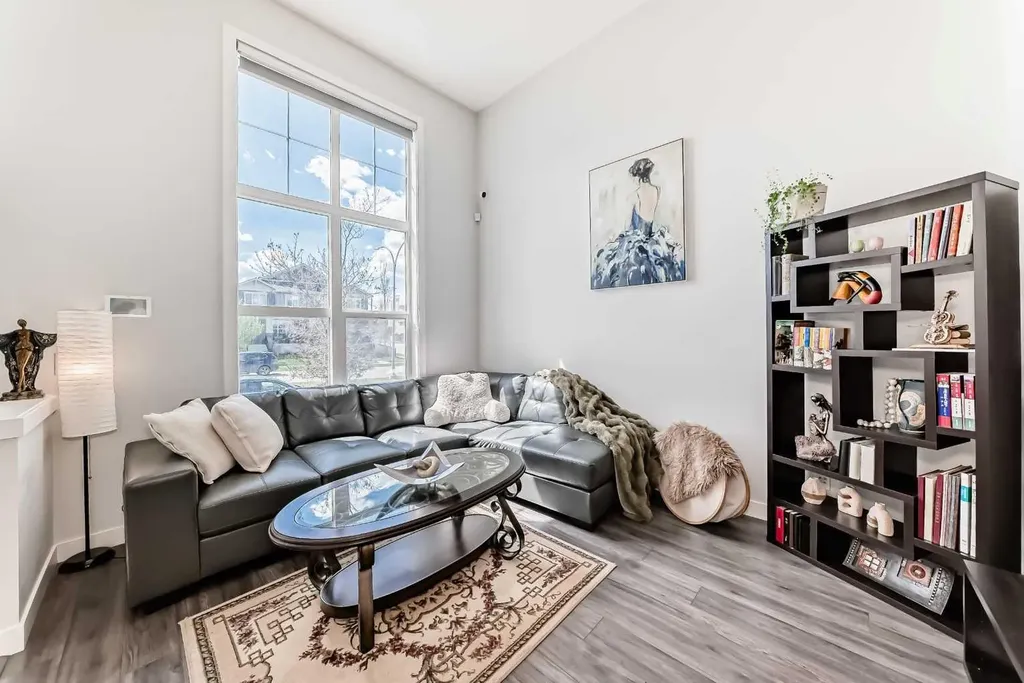 551 Evanston Link NW Calgary AB T3P 0B1