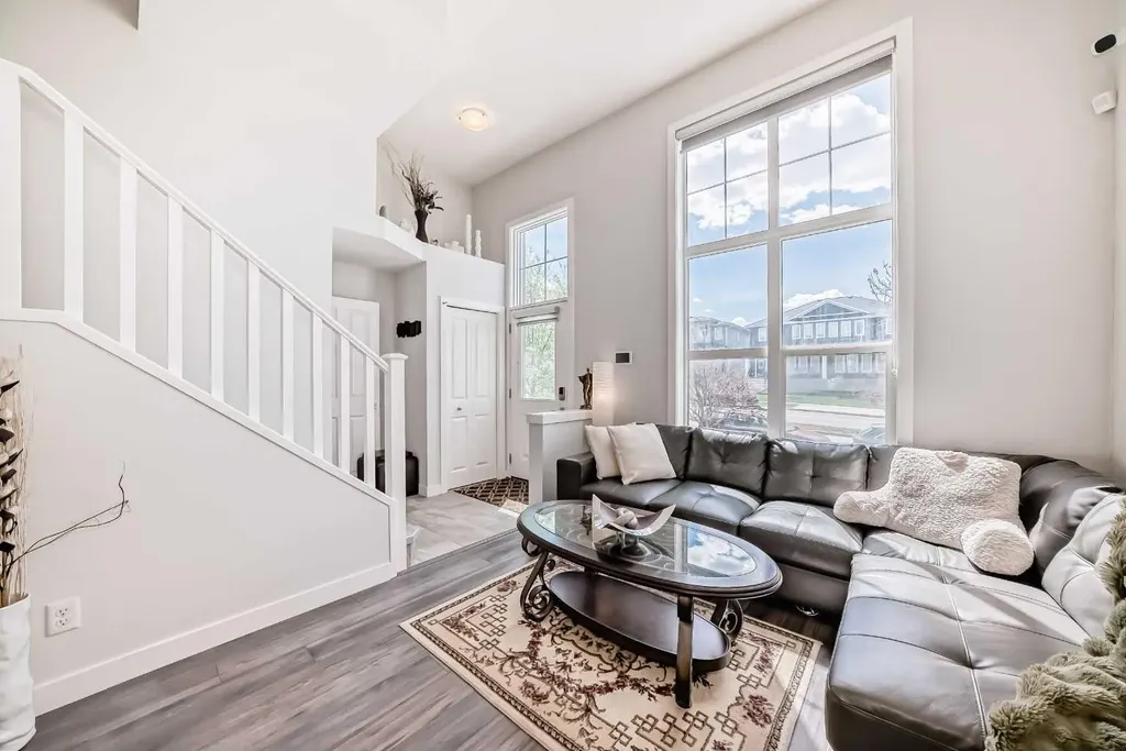 551 Evanston Link NW Calgary AB T3P 0B1