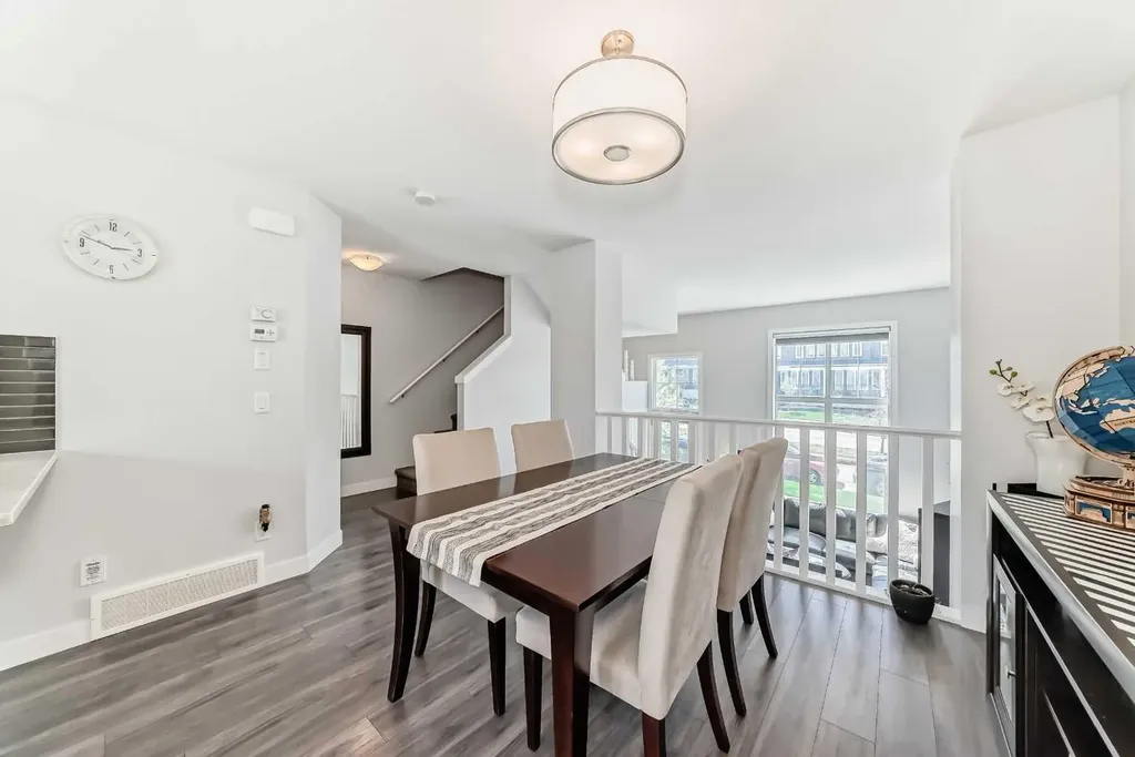 551 Evanston Link NW Calgary AB T3P 0B1