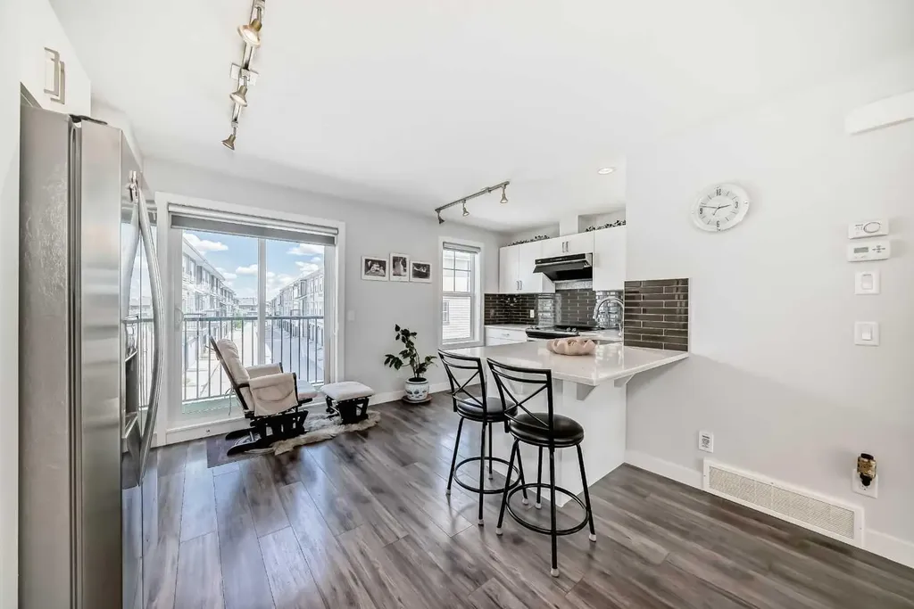 551 Evanston Link NW Calgary AB T3P 0B1