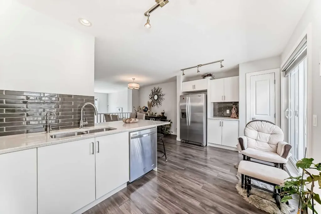 551 Evanston Link NW Calgary AB T3P 0B1