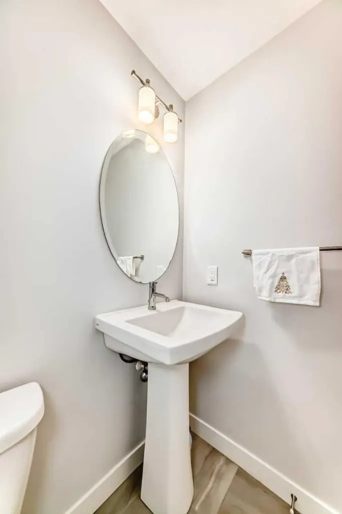 551 Evanston Link NW Calgary AB T3P 0B1