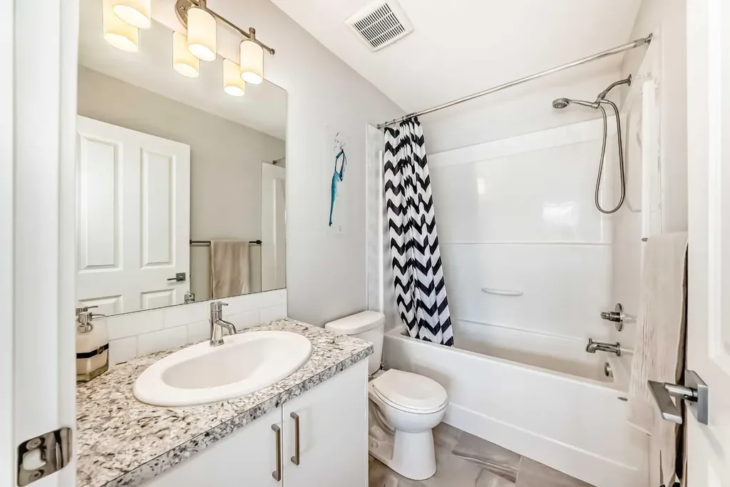 551 Evanston Link NW Calgary AB T3P 0B1