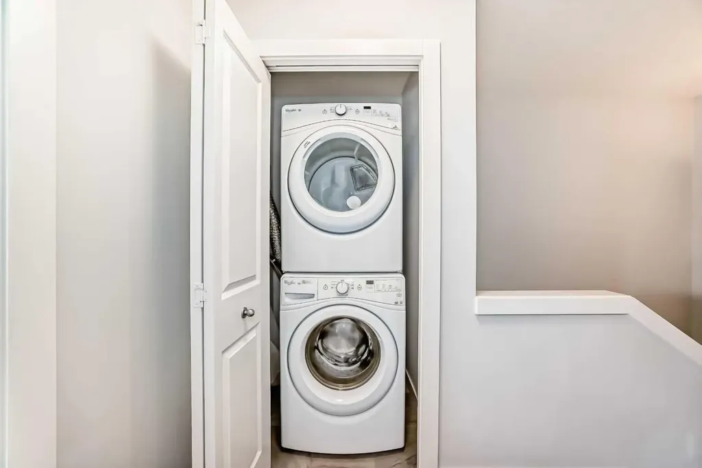 551 Evanston Link NW Calgary AB T3P 0B1