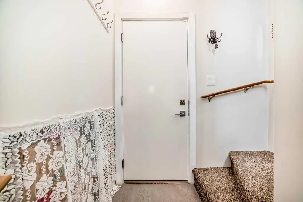 551 Evanston Link NW Calgary AB T3P 0B1