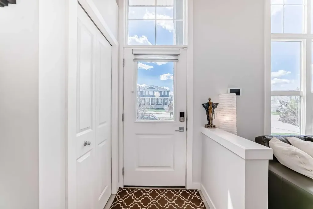 551 Evanston Link NW Calgary AB T3P 0B1