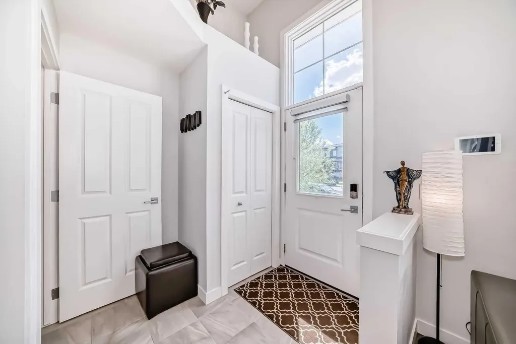 551 Evanston Link NW Calgary AB T3P 0B1