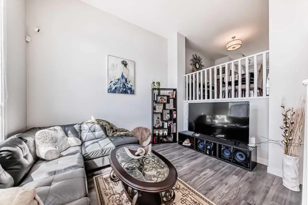 551 Evanston Link NW Calgary AB T3P 0B1
