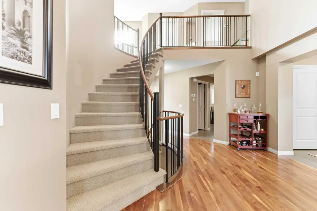 39 Evercreek Bluffs Road SW Calgary AB T2Y 4P3