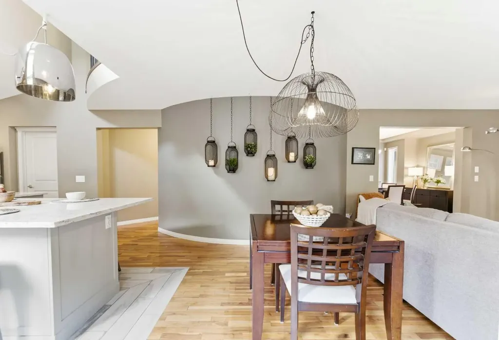 39 Evercreek Bluffs Road SW Calgary AB T2Y 4P3