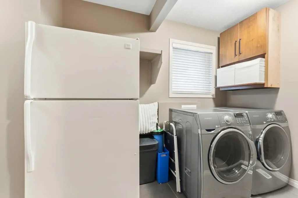 39 Evercreek Bluffs Road SW Calgary AB T2Y 4P3