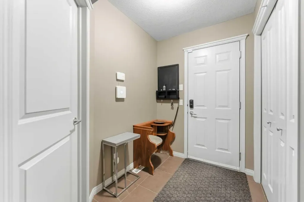 39 Evercreek Bluffs Road SW Calgary AB T2Y 4P3