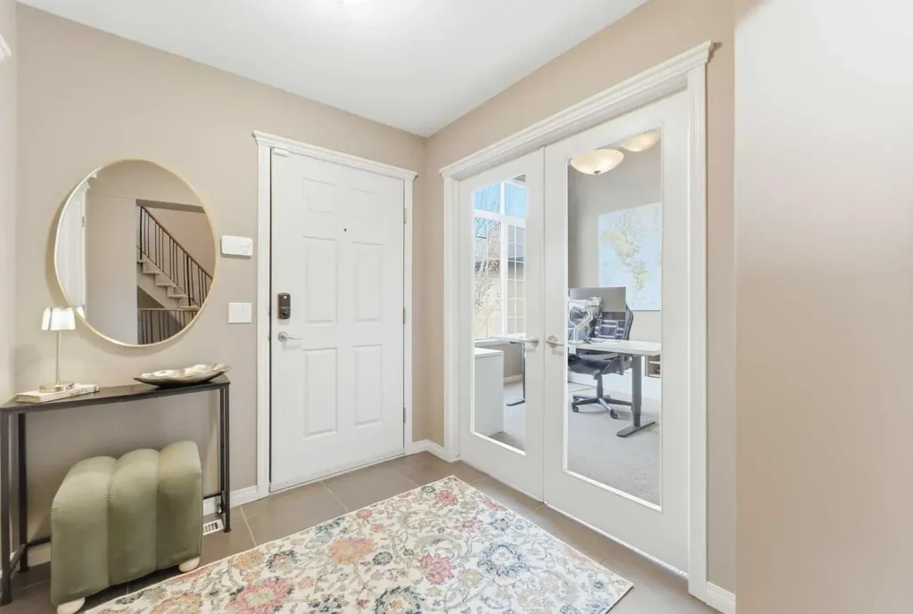 39 Evercreek Bluffs Road SW Calgary AB T2Y 4P3