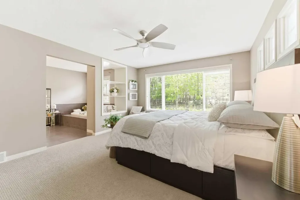 39 Evercreek Bluffs Road SW Calgary AB T2Y 4P3