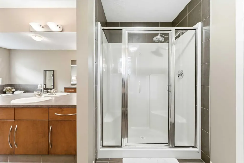 39 Evercreek Bluffs Road SW Calgary AB T2Y 4P3