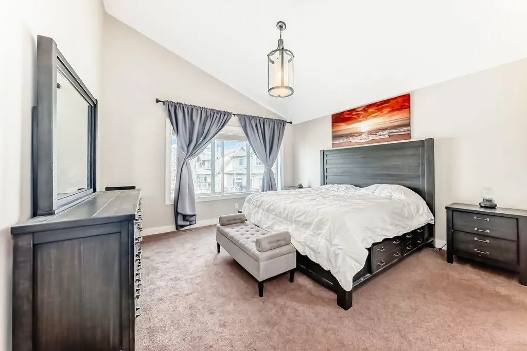 40 Cooperstown Place SW Airdrie AB T4B 3T5