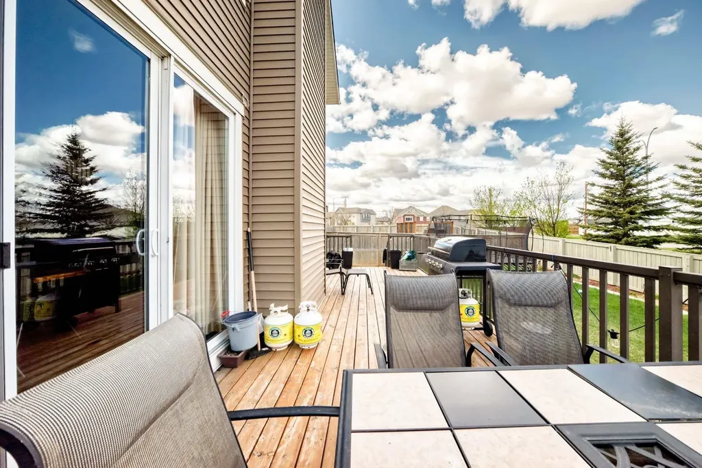 40 Cooperstown Place SW Airdrie AB T4B 3T5