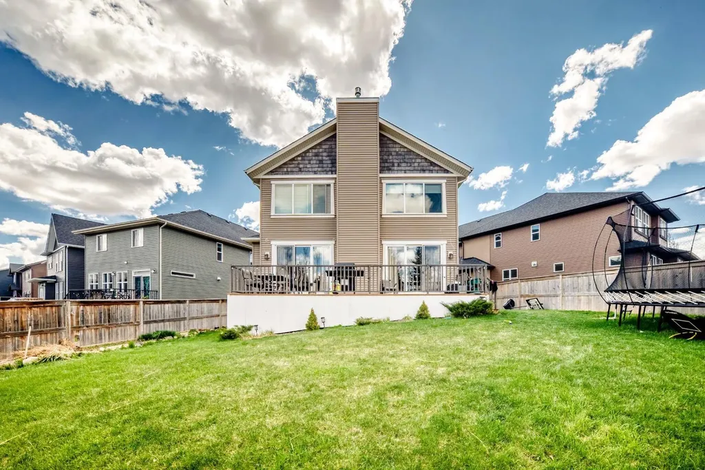 40 Cooperstown Place SW Airdrie AB T4B 3T5