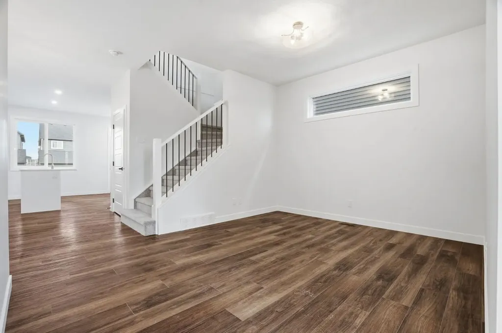 499 Lawthorn Way SE Airdrie AB T4A 3N9