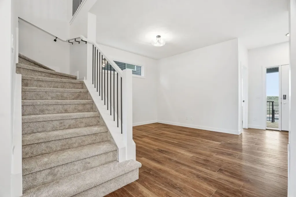 499 Lawthorn Way SE Airdrie AB T4A 3N9