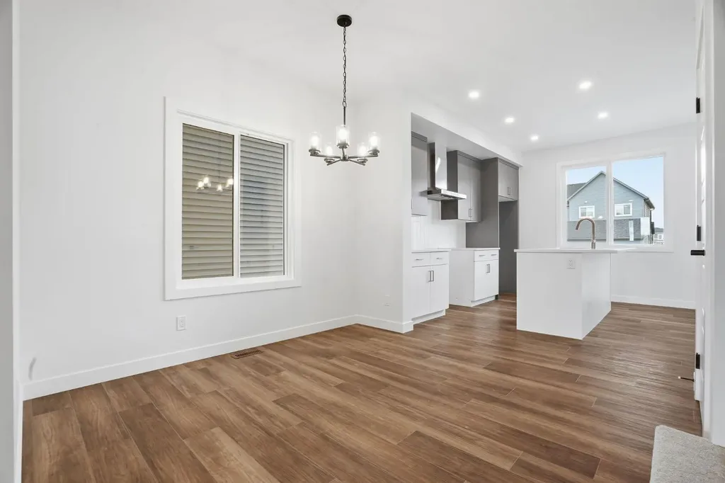 499 Lawthorn Way SE Airdrie AB T4A 3N9