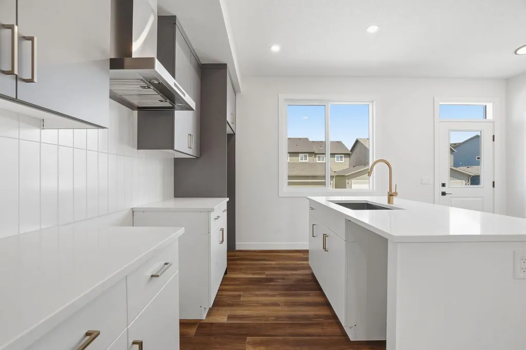 499 Lawthorn Way SE Airdrie AB T4A 3N9
