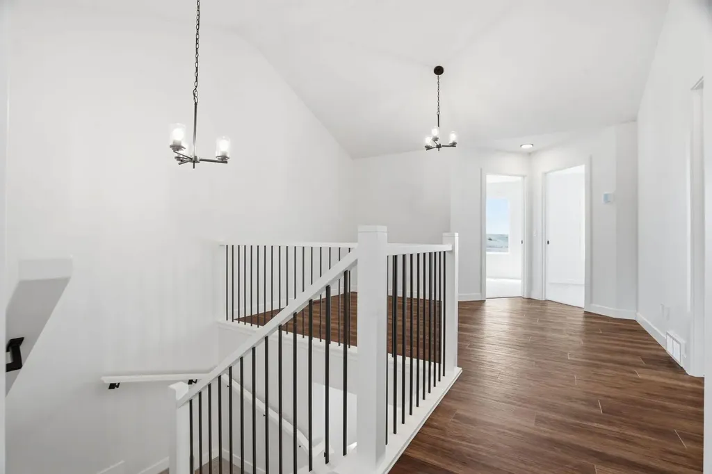 499 Lawthorn Way SE Airdrie AB T4A 3N9