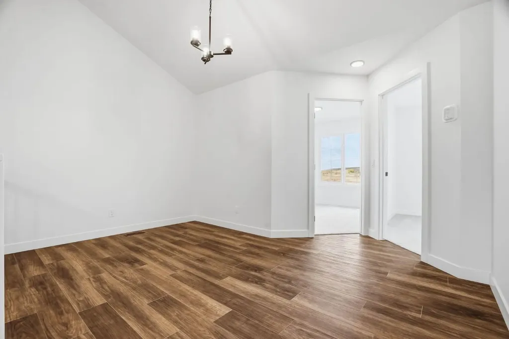 499 Lawthorn Way SE Airdrie AB T4A 3N9