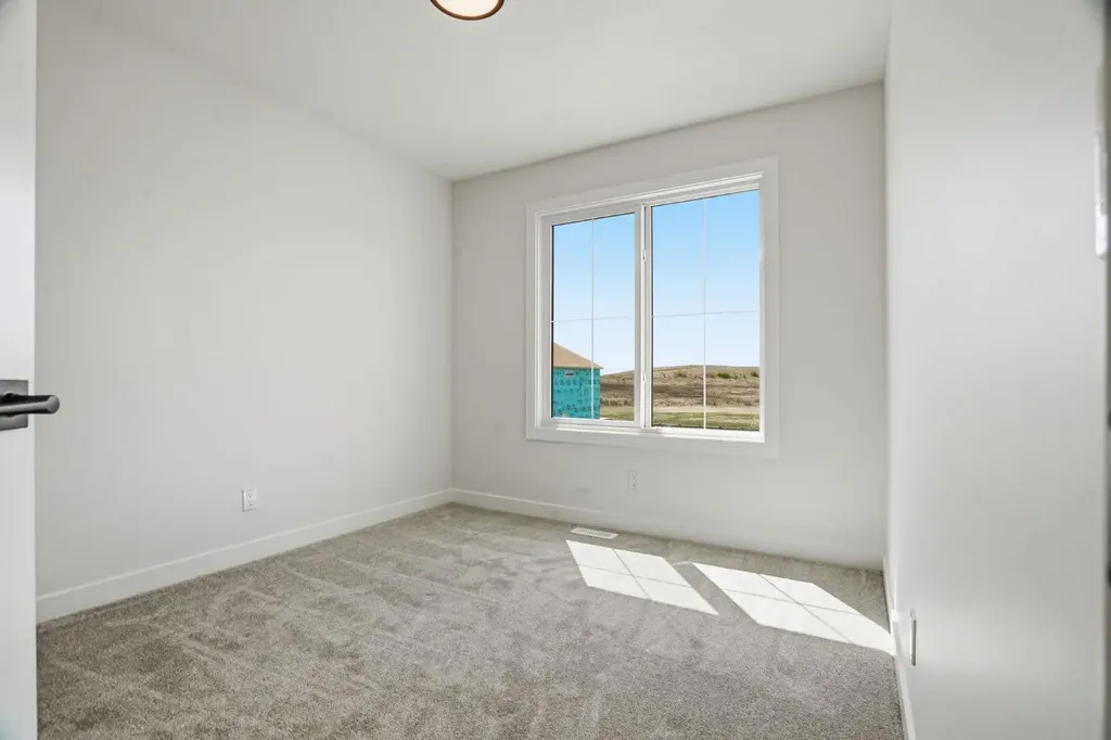 499 Lawthorn Way SE Airdrie AB T4A 3N9